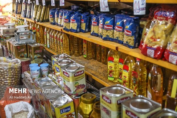 روند کاهشی قیمت مرغ، تخم‌مرغ، شکر و روغن آغاز شد