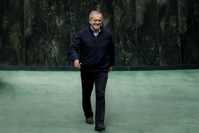 تعامل مجلس بهبودمعیشت مردم را هموار می‌کند